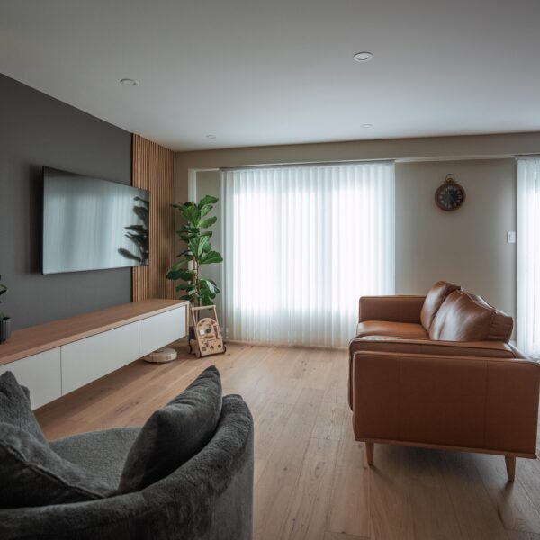 A photo of a local contractor who works in burlington and oakville doing renovations, remodels and additions as a burlington renovations, burlington remodels burlington additions and burlington custom homes general contractor in burlington and oakville