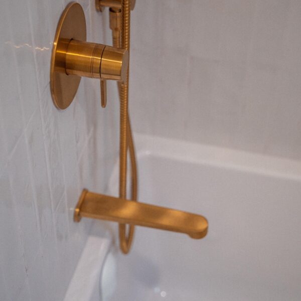 A photo of a local contractor who works in burlington and oakville doing renovations, remodels and additions as a burlington renovations, burlington remodels burlington additions and burlington custom homes general contractor in burlington and oakville