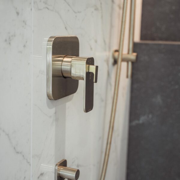 A photo of a local contractor who works in burlington and oakville doing renovations, remodels and additions as a burlington renovations, burlington remodels burlington additions and burlington custom homes general contractor in burlington and oakville