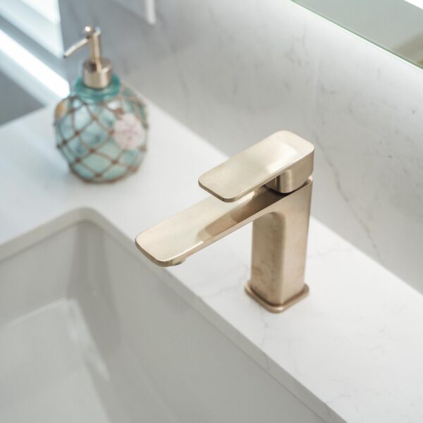 A photo of a local contractor who works in burlington and oakville doing renovations, remodels and additions as a burlington renovations, burlington remodels burlington additions and burlington custom homes general contractor in burlington and oakville