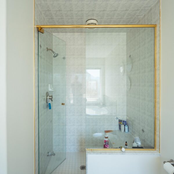 A photo of a local contractor who works in burlington and oakville doing renovations, remodels and additions as a burlington renovations, burlington remodels burlington additions and burlington custom homes general contractor in burlington and oakville