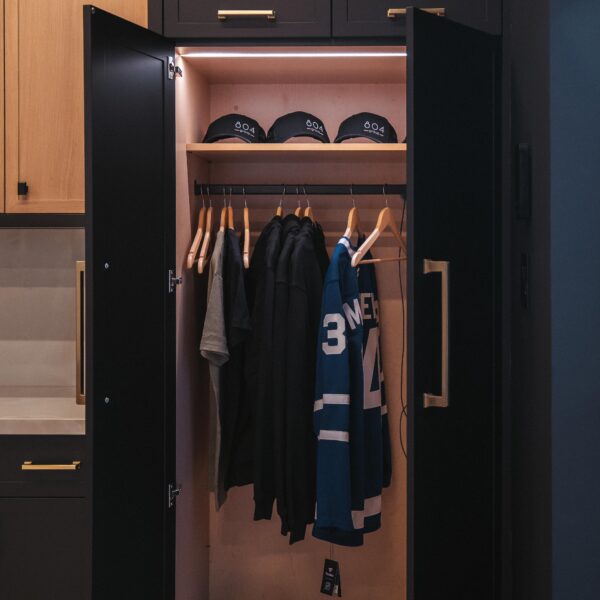 A photo of a local contractor who works in burlington and oakville doing renovations, remodels and additions as a burlington renovations, burlington remodels burlington additions and burlington custom homes general contractor in burlington and oakville