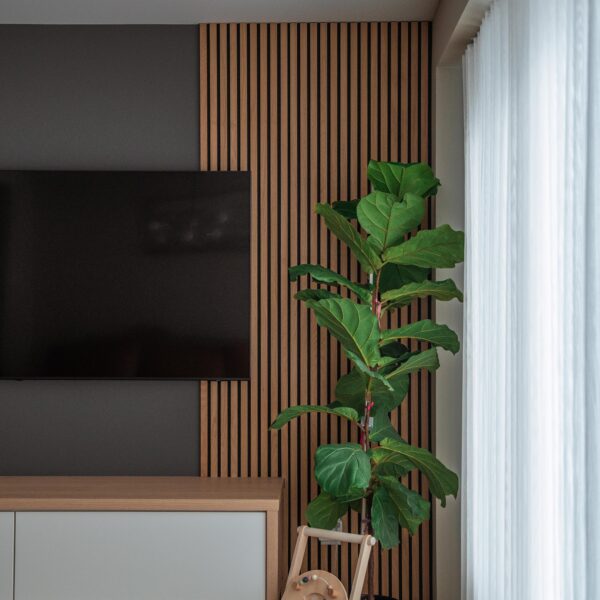 A photo of a local contractor who works in burlington and oakville doing renovations, remodels and additions as a burlington renovations, burlington remodels burlington additions and burlington custom homes general contractor in burlington and oakville